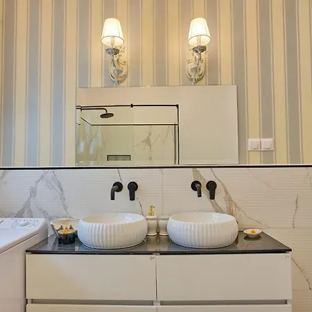 公寓 Euphoria Apts Afión