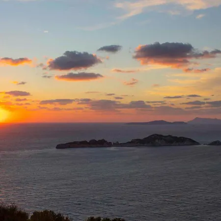 Euphoria Apts Apartman *