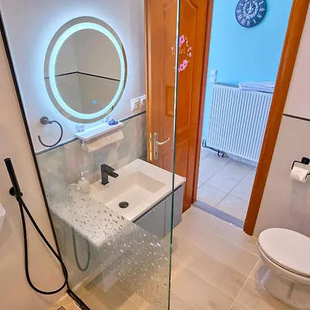 Euphoria Apts Apartman *